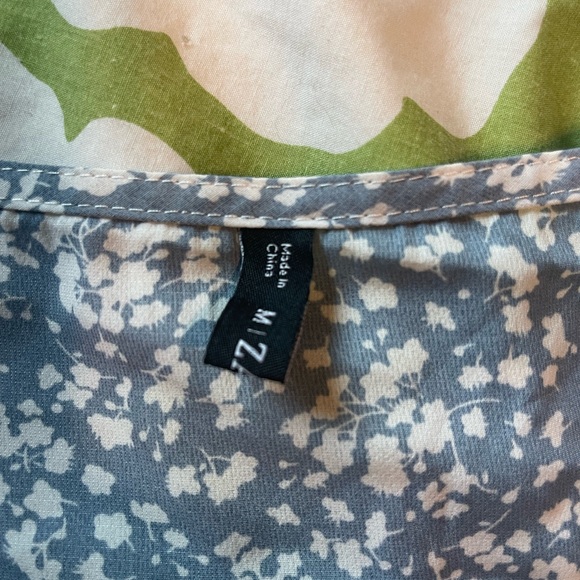 Blue Floral Wrap Around Crop Top/Blouse - Picture 2 of 3